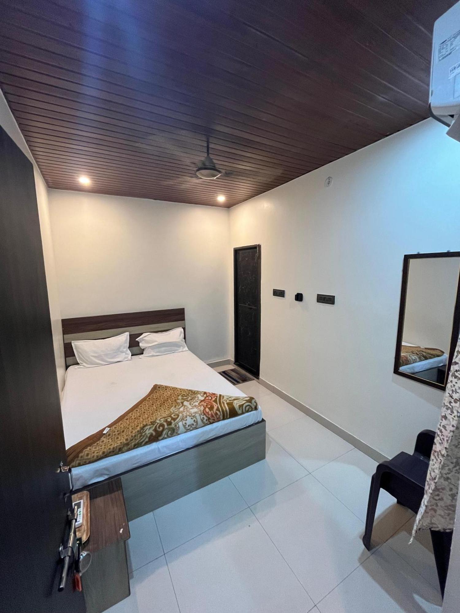 Gauri Kedareshwar Guest House Varanasi Exteriör bild